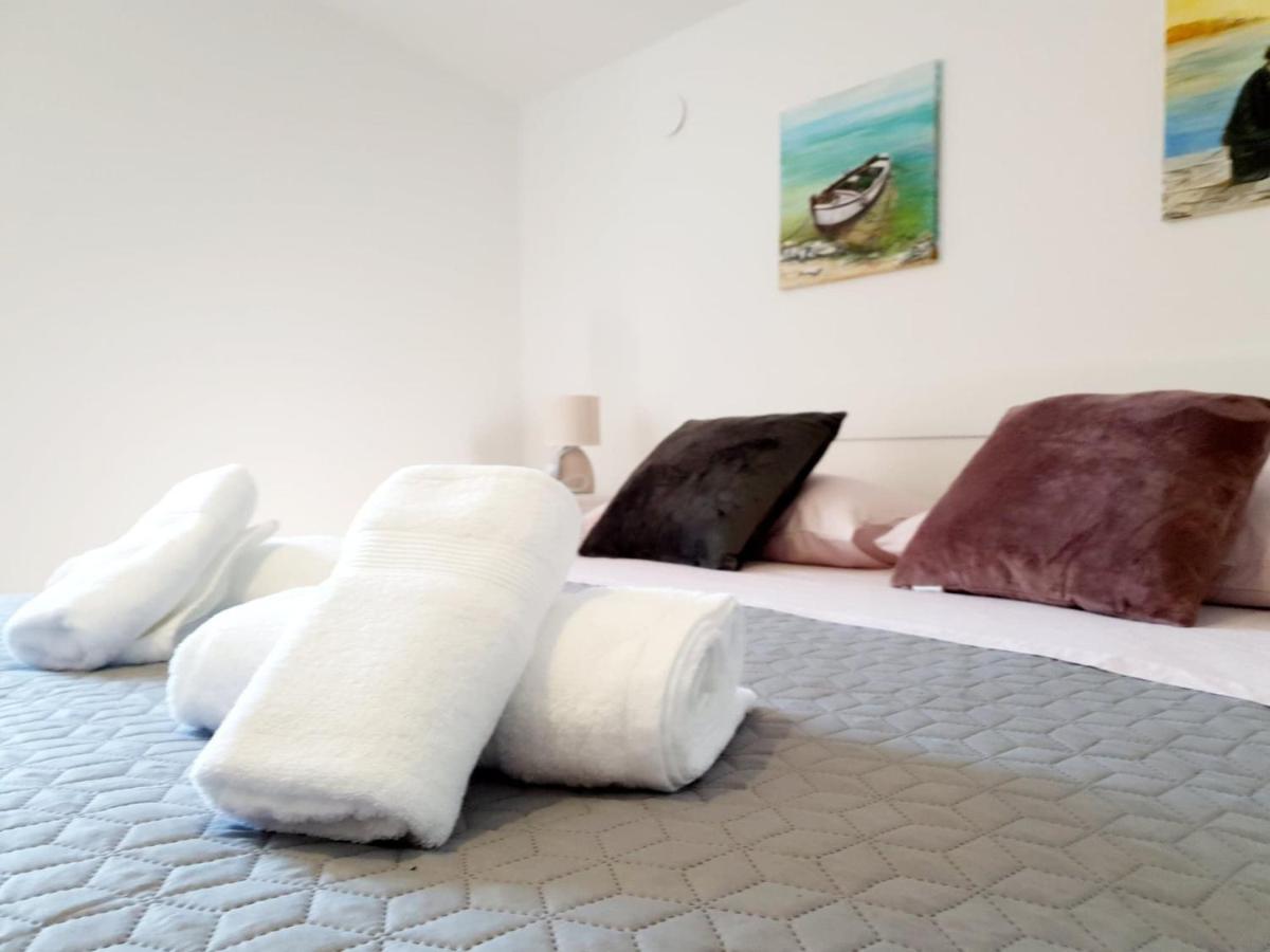 Apartman Sime ตรีบูนย์ ภายนอก รูปภาพ