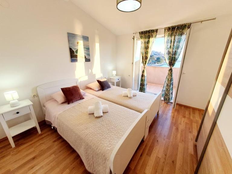Apartman Sime ตรีบูนย์ ภายนอก รูปภาพ